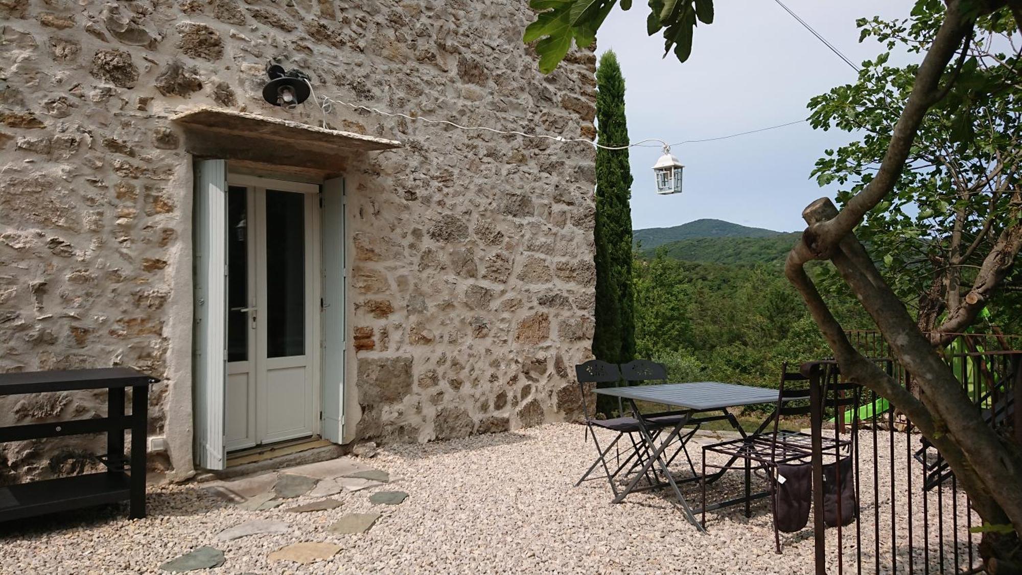 Gite En Cevennes Du Sud, Bergerie Restauree Au Rez De Jardin D'Une Bastide Avec Piscine, Vue Exceptionnelle, Authenticite Et Confort Saint-Laurent-le-Minier 外观 照片
